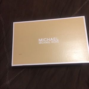 Micheal Kors Berkley T-Strap Glitter